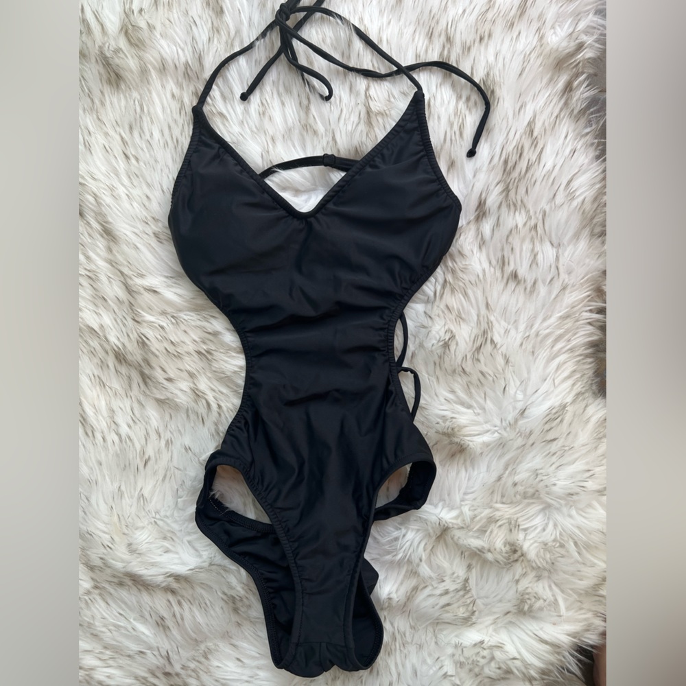 Venus 1 Piece Swimsuit Size XS